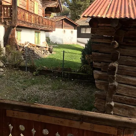 Chalet Chalet Famille Favre *